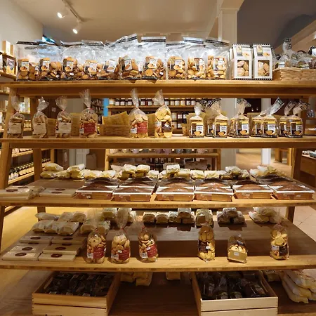 Hotellerie De L'abbaye Du Desert מלון Bellegarde-Sainte-Marie